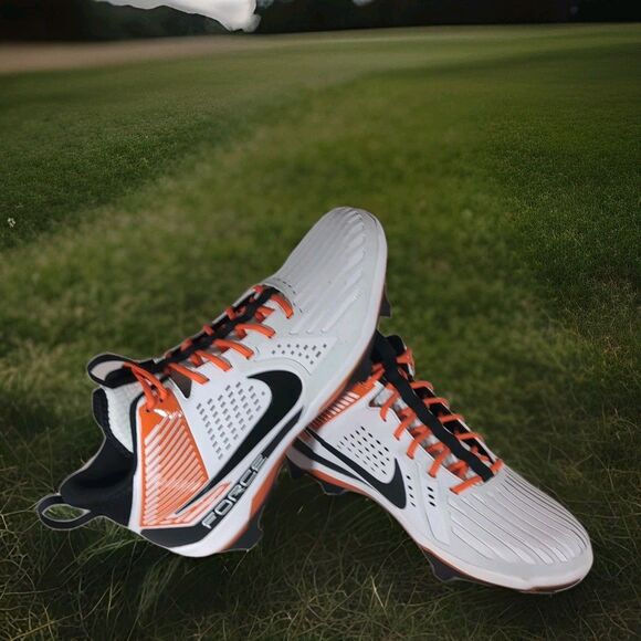 Nike Force Savage Pro 3 Lineman Football Cleats Men’s 15 White Orange DA5453-106